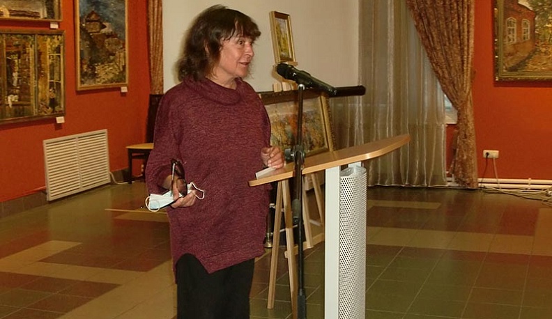 В художественном музее Калуги говорили об осени 