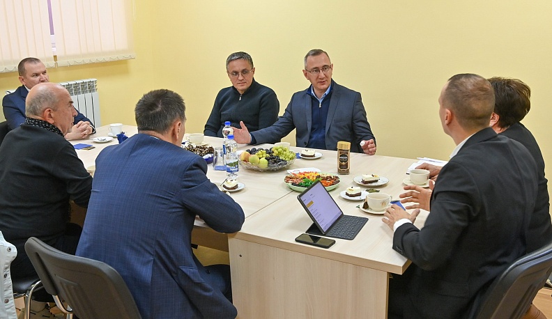 Владислав Шапша провел встречу с представителями ТОС Правобережья