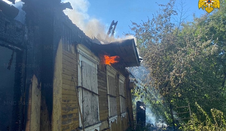 В Малоярославецком районе загорелся жилой дом