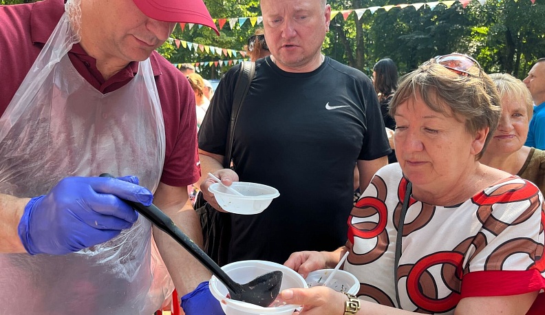 В Калуге состоялся фестиваль окрошки