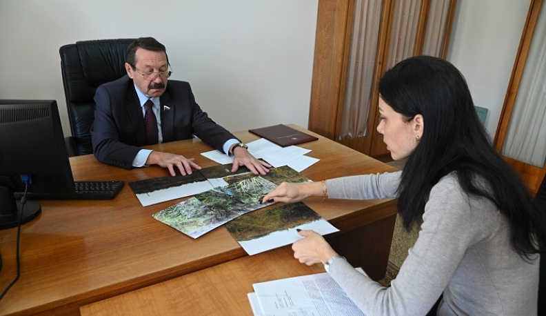 Геннадий Скляр взял в работу проблемы калужан