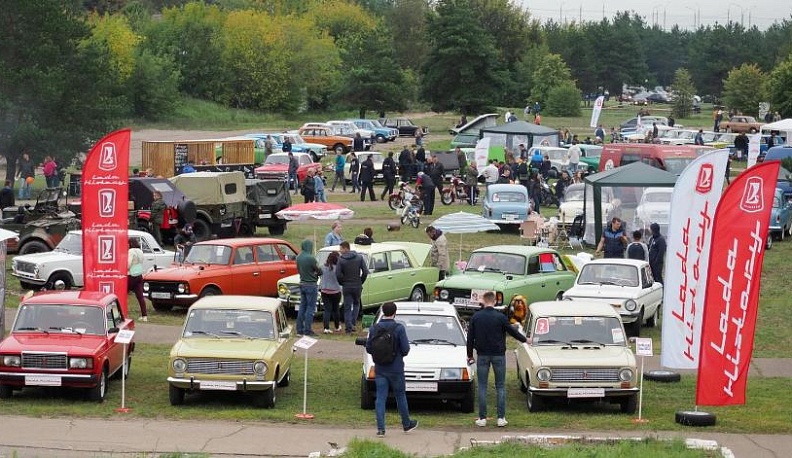 Автоэкзотика, которая старше владельцев