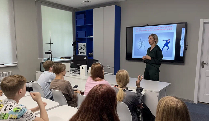 Лекторы «Знания» выступили для детей в летнем лагере «Сокол»