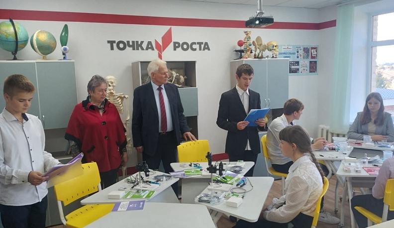 В школах Сухиничского района действуют уже 7 «Точек роста»