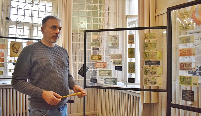 В Тарусе открылась выставка об истории денег