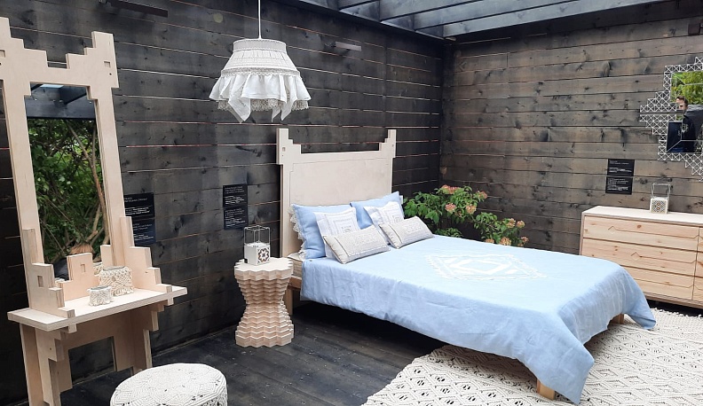 В Тарусе в Саду Ракицкого проходит фестиваль дизайна и ремёсел