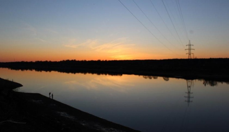 Энергетики попросили рыбаков держаться подальше от линий электропередач 