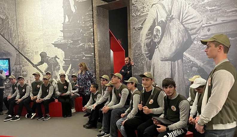 Школьники из Дагестана познакомились в Жуковском районе с жизнью и наследием Маршала Победы