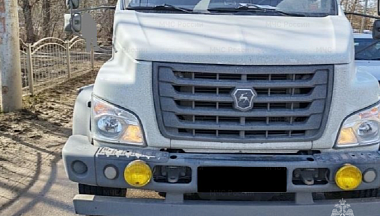 В Калуге «ГАЗель» столкнулась с иномаркой