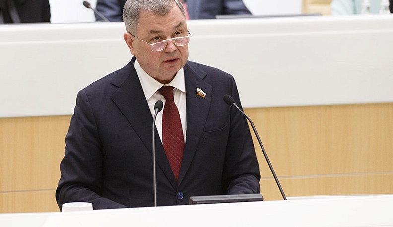 Валентина Матвиенко поблагодарила Анатолия Артамонова за работу по разработке правил распределения субсидий регионам на бесплатное горячее питание 