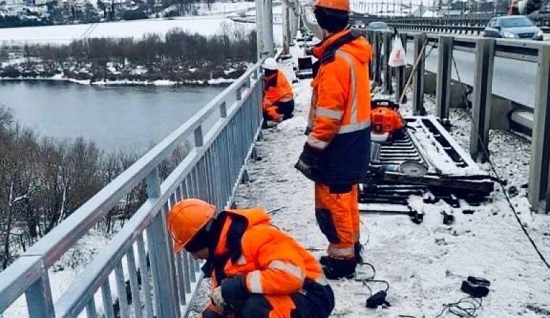 В Калуге заменят ограждения на Гагаринском мосту и дамбе Яченки