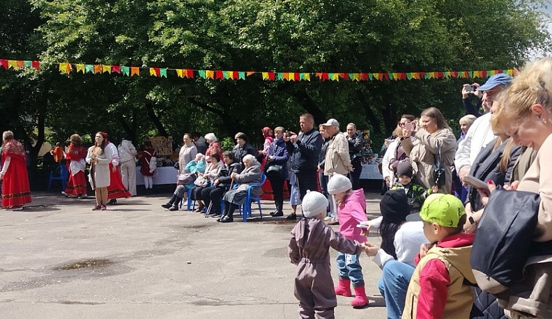 В Калуге начались Троицкие гуляния