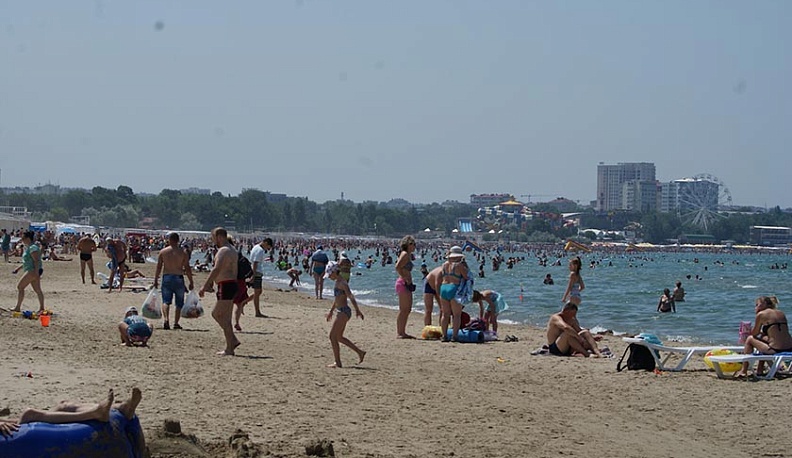 Глава правительства России пообещал вернуть туристам от 5 до 15 тысяч рублей