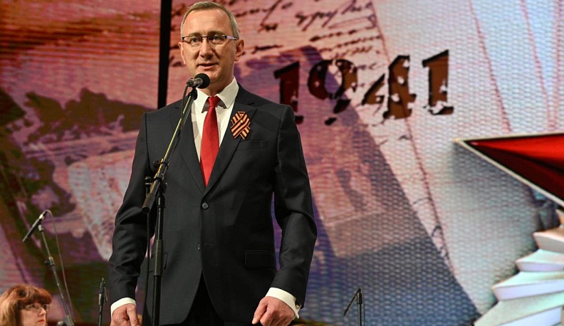 Владислав Шапша поздравил ветеранов с наступающим Днем Победы