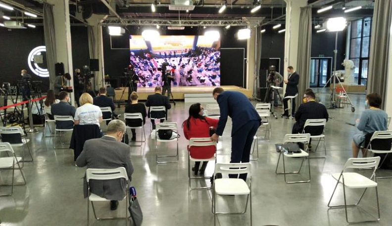 Калужские журналисты участвуют в пресс-конференции Владимира Путина