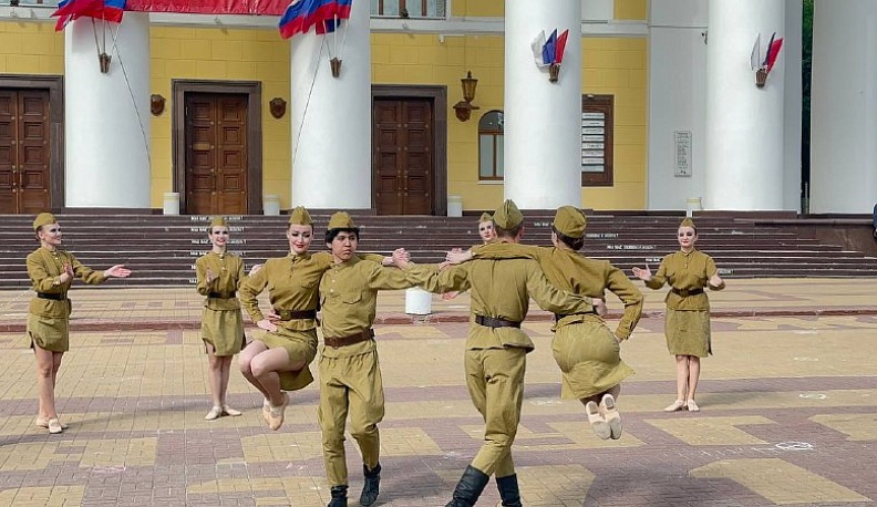 В Калужской области начались танцевальные флешмобы в честь 9 мая