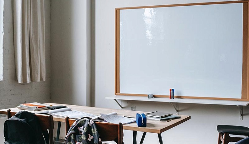 Владислав Шапша предупредил о недопустимости замалчивания происшествий в школах