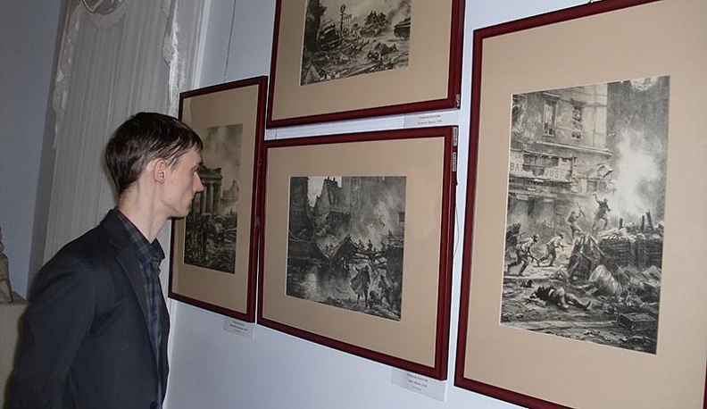 Калужский музей изобразительных искусств открыл выставку к 125-летию Маршала Победы