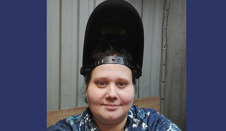 Влюблённая в металл