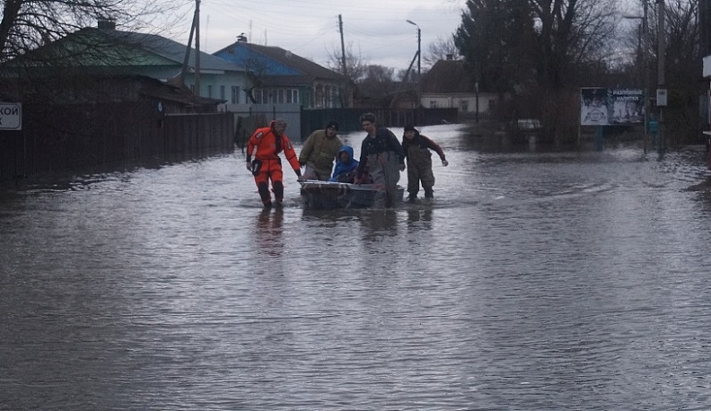 В Козельске отселяют людей из зоны подтопления Жиздры