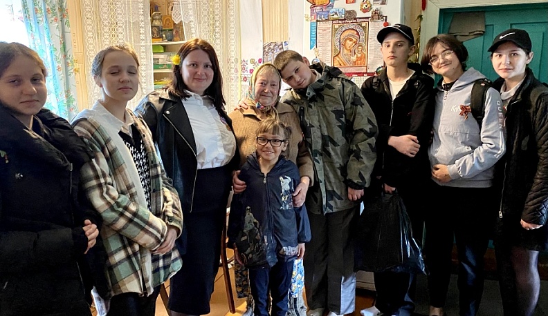 Школьники из Калужской области навестили бывшую малолетнюю узницу