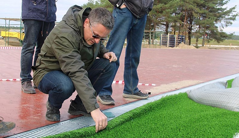 В сквере Волкова выполнили половину работ