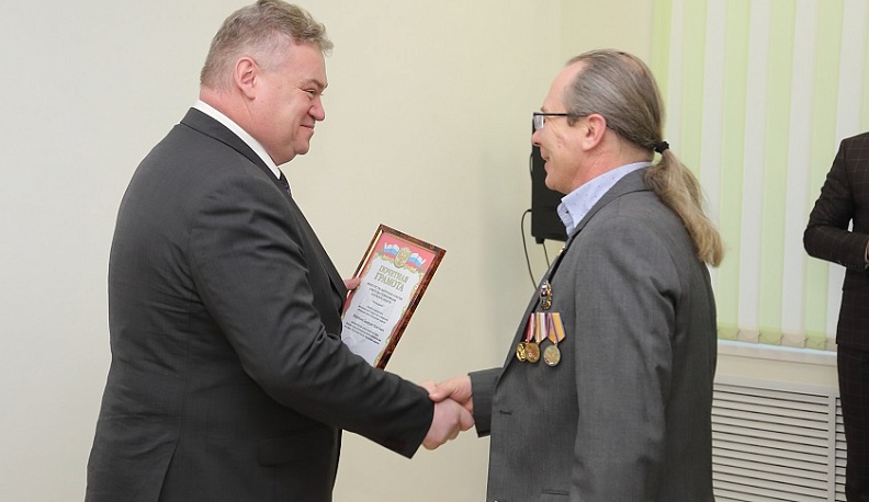 Олег Калугин поздравил коллектив газеты «Калужская неделя» с 20-летием издания