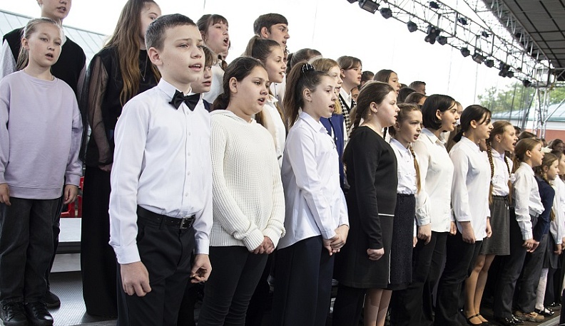 В Калуге большим концертом отметили День славянской письменности и культуры