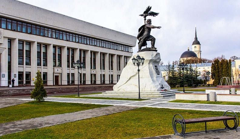 В Калужской области по нацпроекту «Инфраструктура для жизни» идет ремонт опорной сети дорог 