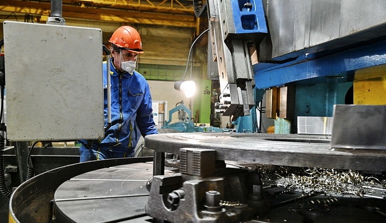 Около двух тысяч жителей Калужской области пройдут профобучение в рамках нацпроекта "Демография"