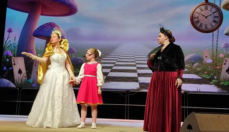 Школьный театр с другой стороны показывает региональный методический форум, открывшийся в Калуге 