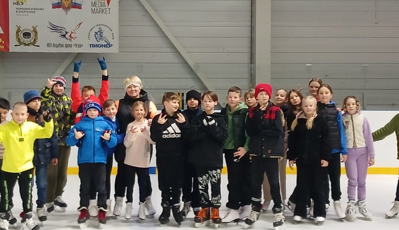 В Дзержинском районе реализуется проект «Лед в школу»