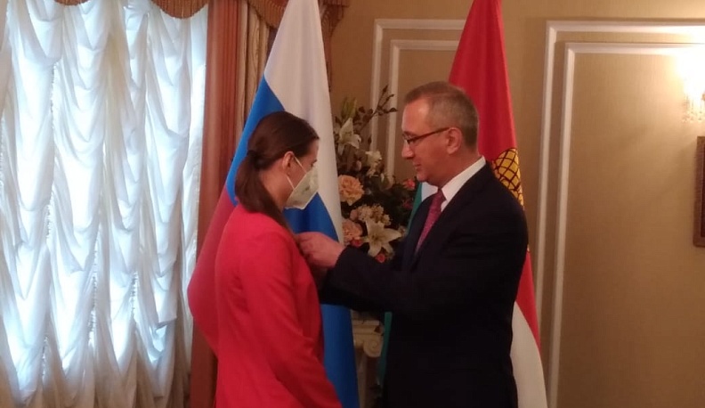 Владислав Шапша наградил калужских паралимпийцев медалями