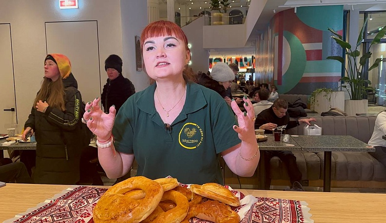 На Международной выставке-форуме «Россия» калужские повара приготовили угодский тёртый калач