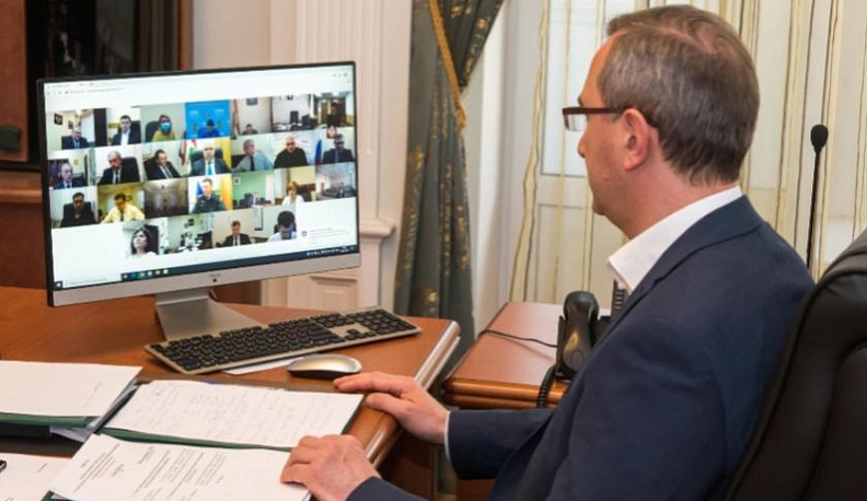 Владислав Шапша провел заседание штаба по противодействию распространению коронавирусной инфекции