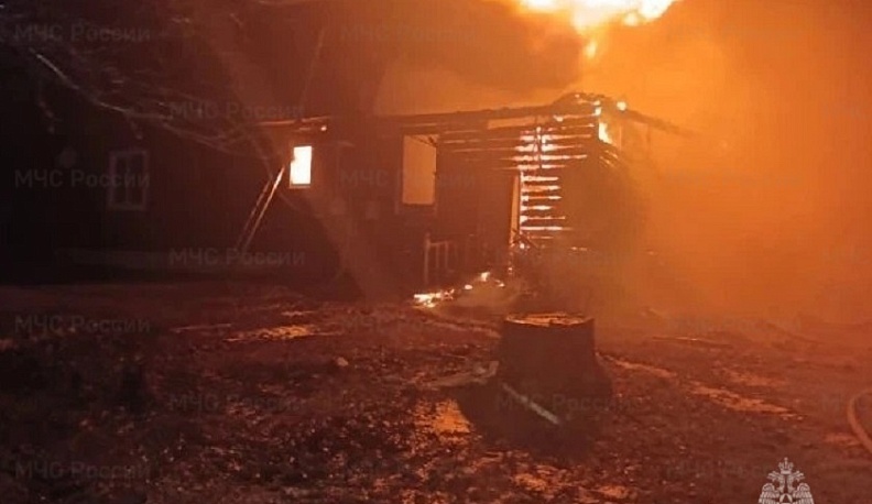 За вечер в Калужской области сгорели два жилых дома