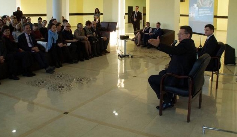 Калужский университет создаст новые направления обучения по заказу Горуправы