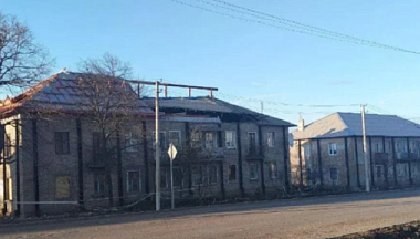 Калужские строители начали восстанавливать еще один дом в Первомайске