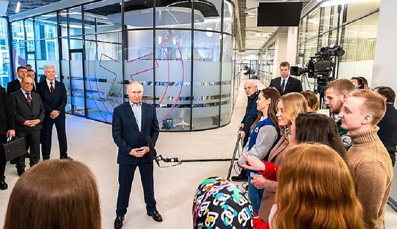 Владимир Путин поддержал идею проведения Всемирного фестиваля студентов и молодежи