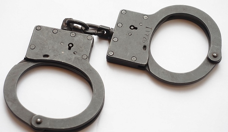 В Козельске женщина приревновала сожителя к собутыльнице и ударила ножом