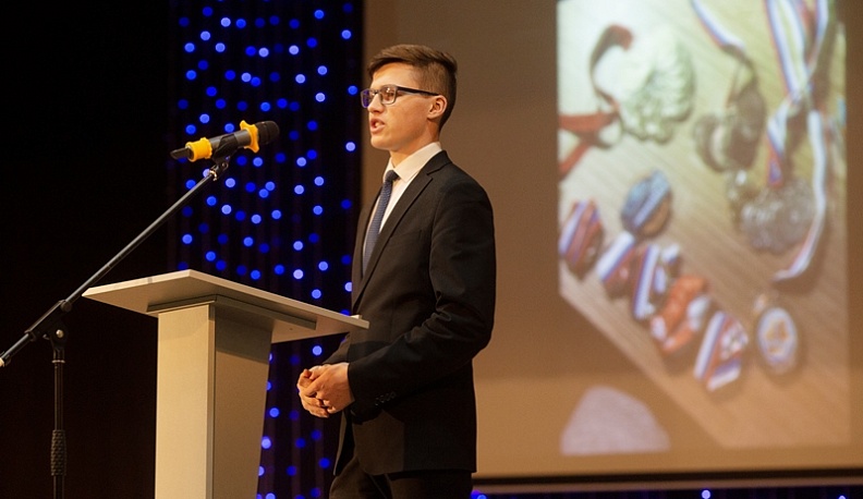 В Калужской области выбрали старшеклассницу года