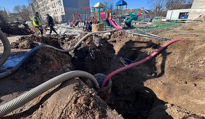 В Калуге на улице Промышленной модернизируют коллектор по национальному проекту «Инфраструктура для жизни» 