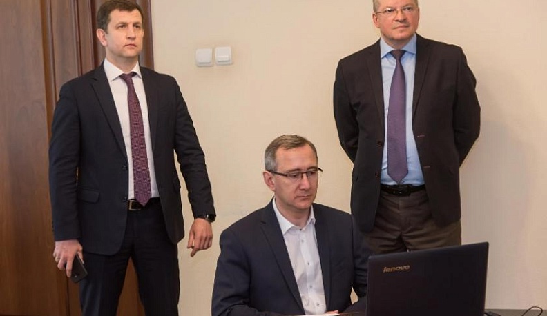 В Калужской области организовано дистанционное обучение учеников старших классов