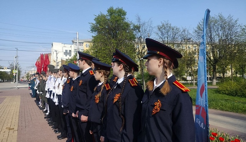 В Калуге стартовал смотр-конкурс отрядов почётных караулов Поста №1