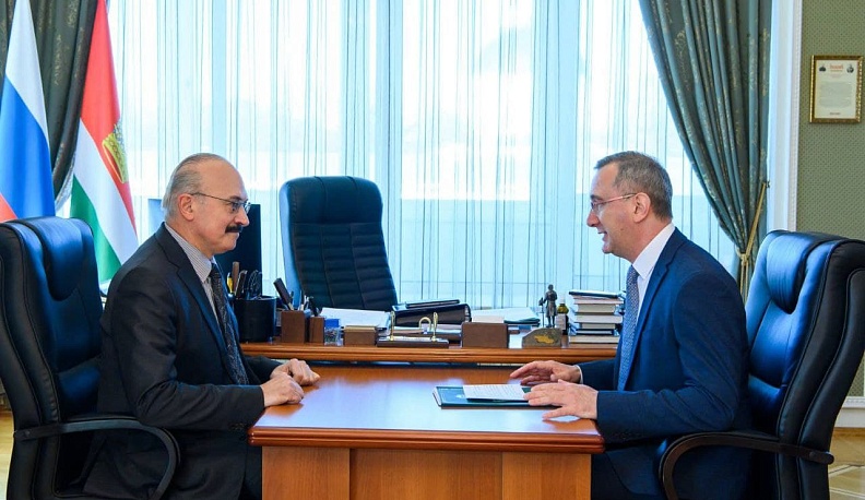 Владислав Шапша обсудил развитие калужской системы образования с депутатом Госдумы РФ