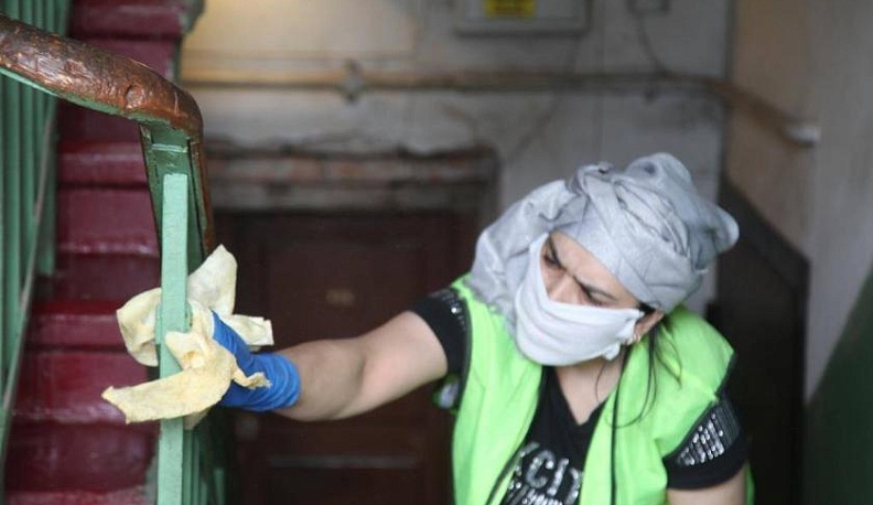 Управляющие компании обеспечат дезинфицирующими средствами