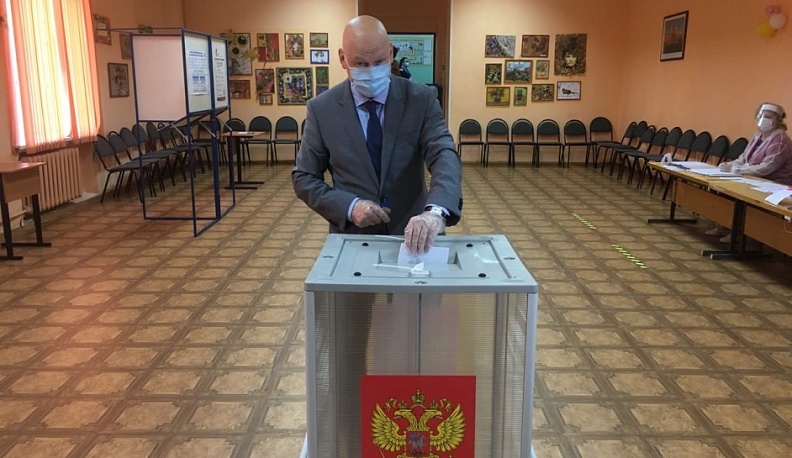 Владимир Попов принял участие в общероссийском голосовании 