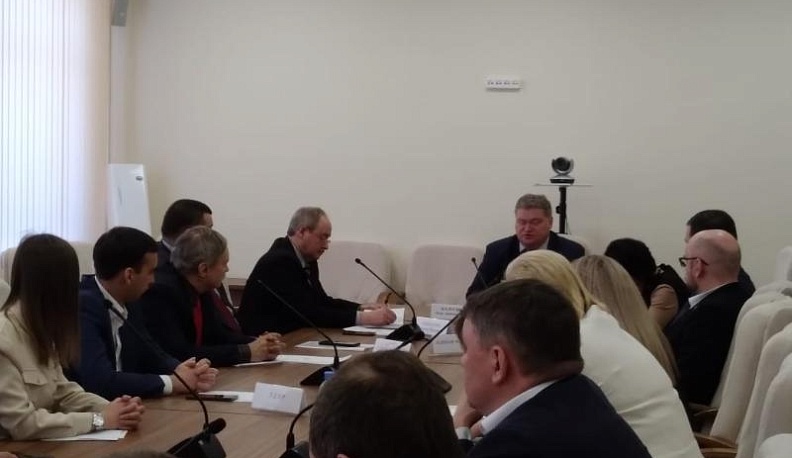 В Калужской области региональные отделения политических партий поддерживают спецоперацию по защите ЛДНР