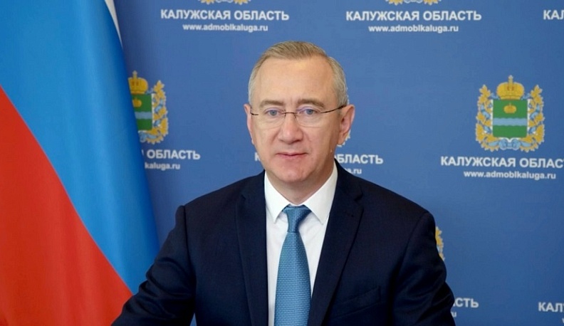 Владислав Шапша поручил муниципалитетам устранить перебои с водой и оперативно навести порядок с вывозом мусора