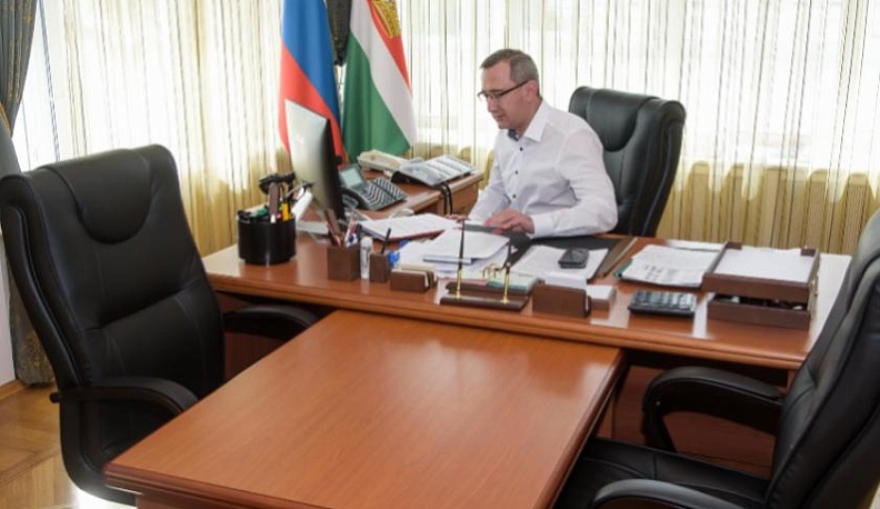 Владислав Шапша: «Для улучшения самочувствия региона экономическая активность — главное лекарство» 